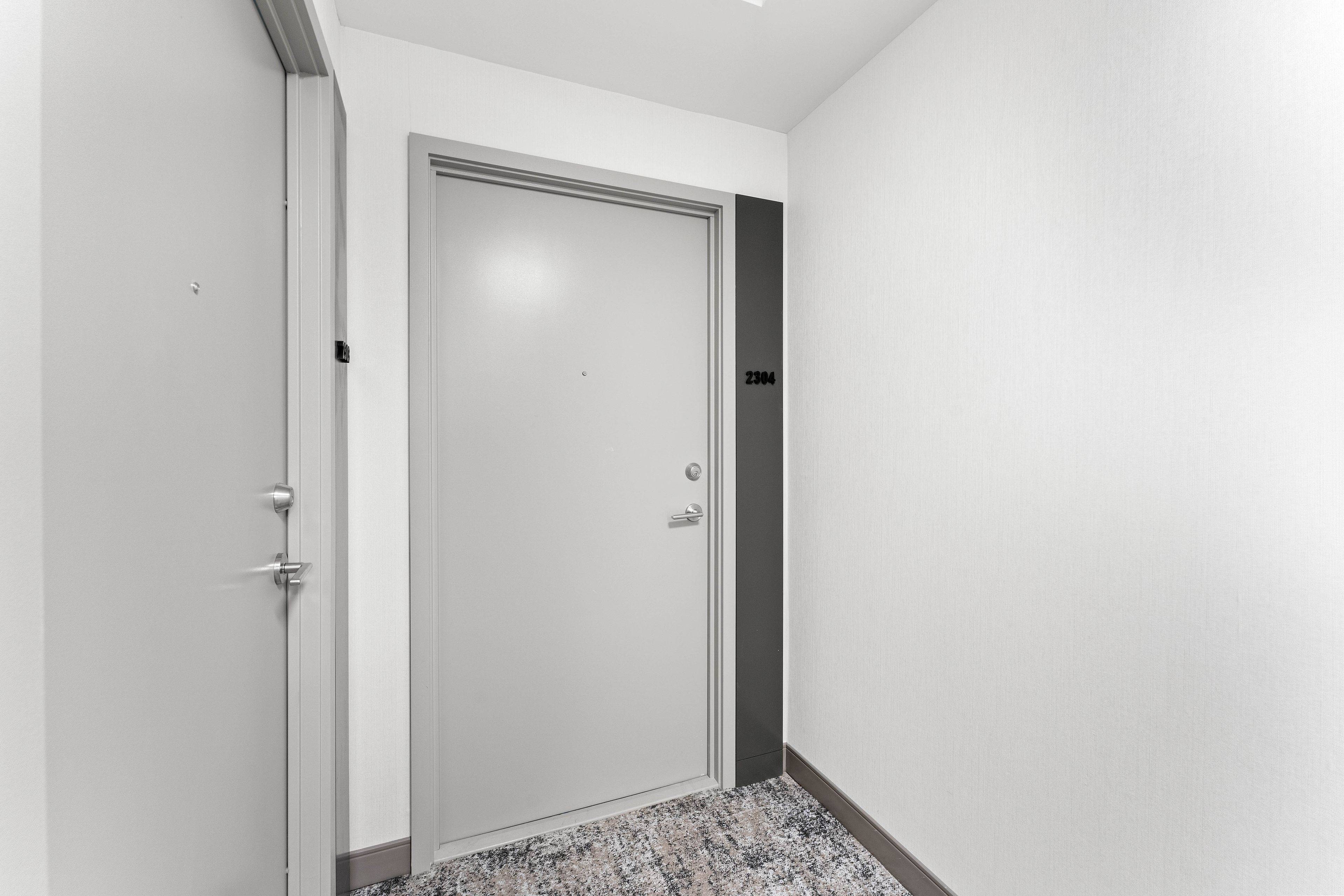 Brampton, ON L6Y 0B5,260 Malta AVE #2304