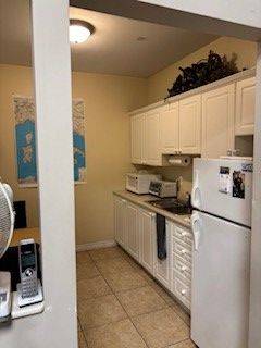 Toronto W04, ON M6A 1V2,124 Cartwright AVE