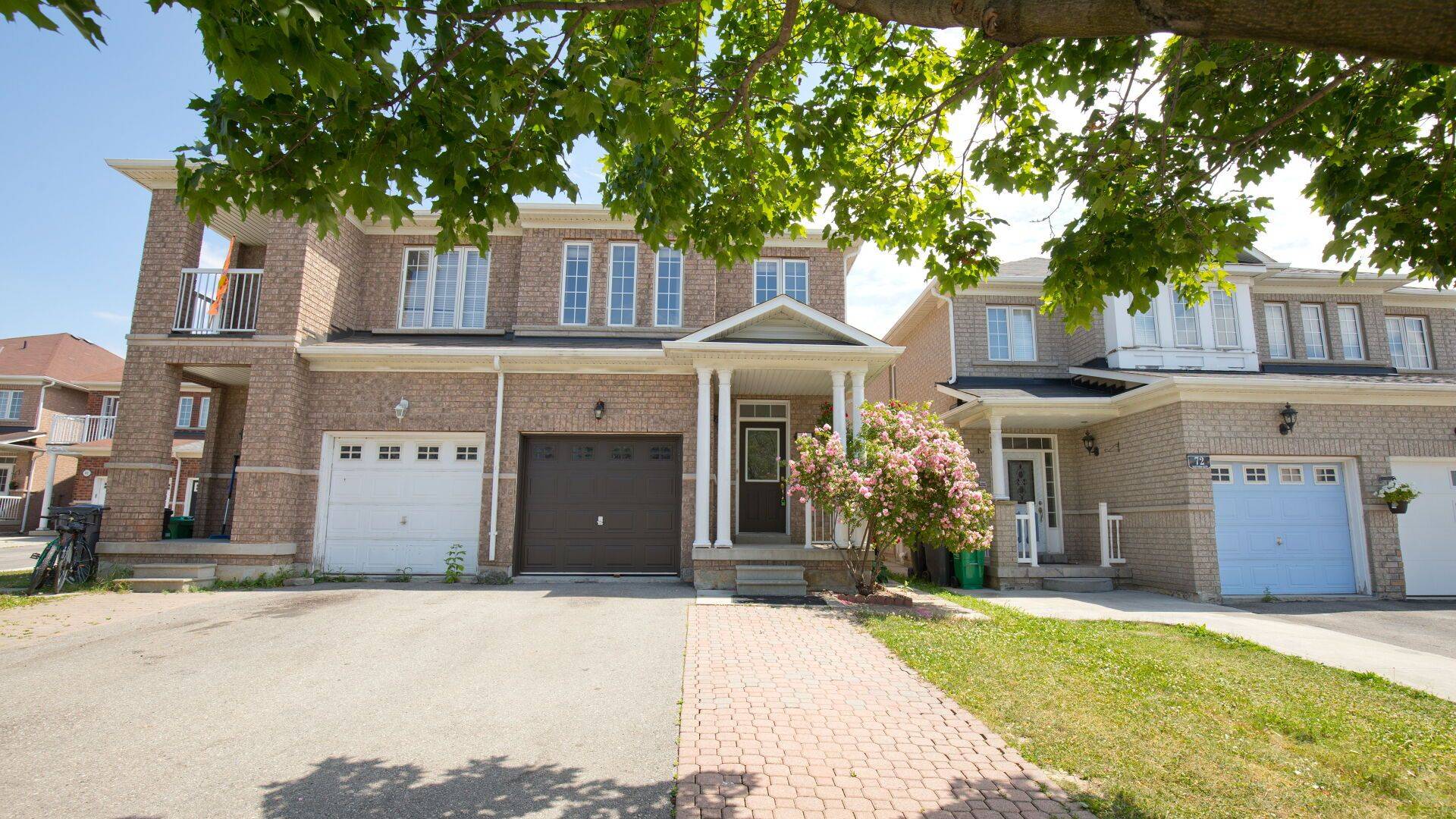 Brampton, ON L6P 2G7,74 EASTVIEW Gate