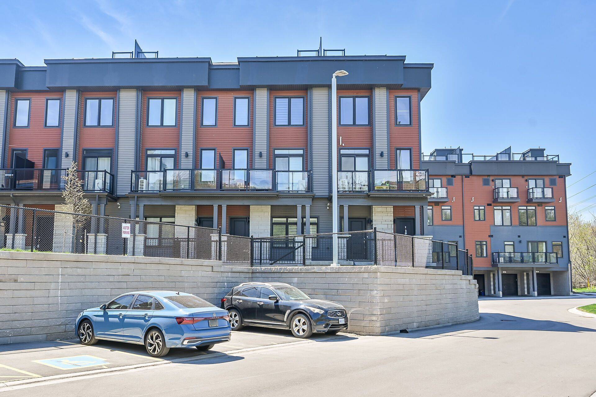 Brant, ON N3L 0K7,2 Willow ST #35