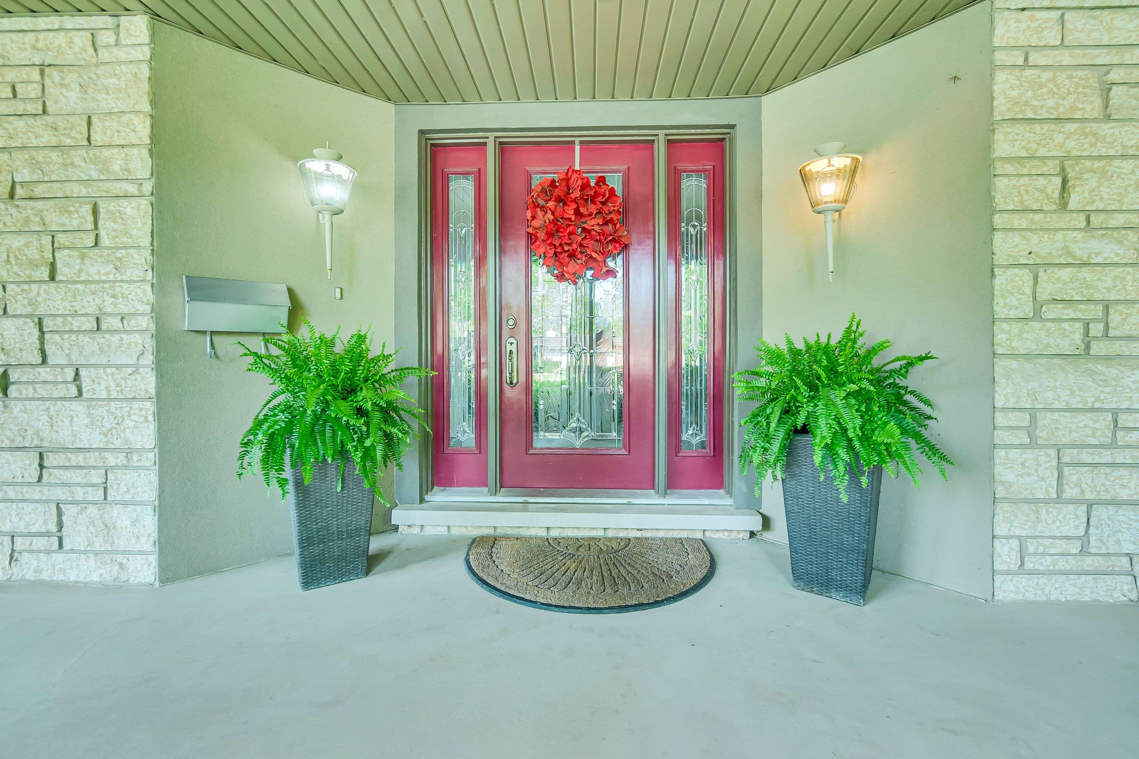 Waterloo, ON N2K 1Z1,358 Green Acres DR