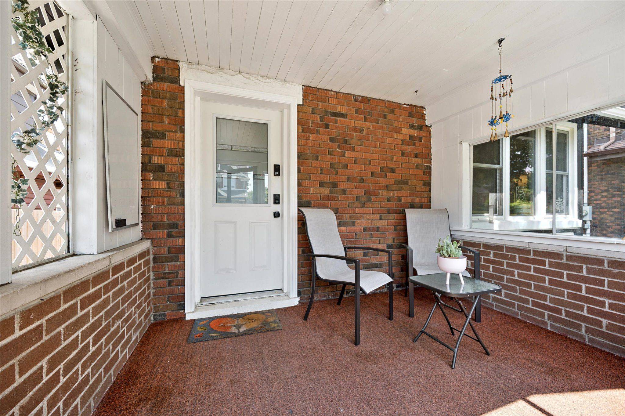 Kitchener, ON N2G 2C6,66 Cherry ST