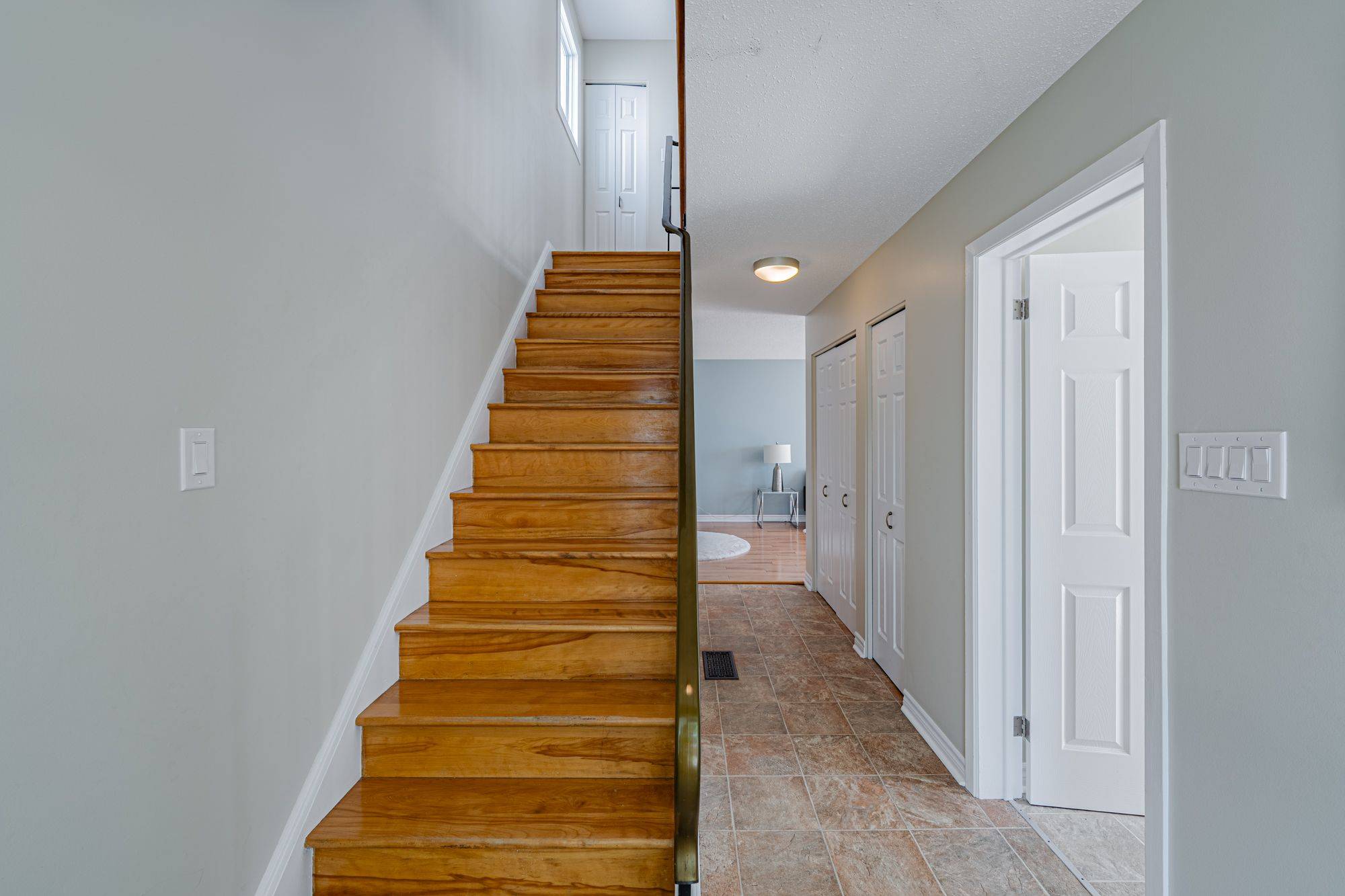Beacon Hill North - South And Area, ON K1J 7T5,837 Eastvale DR #65