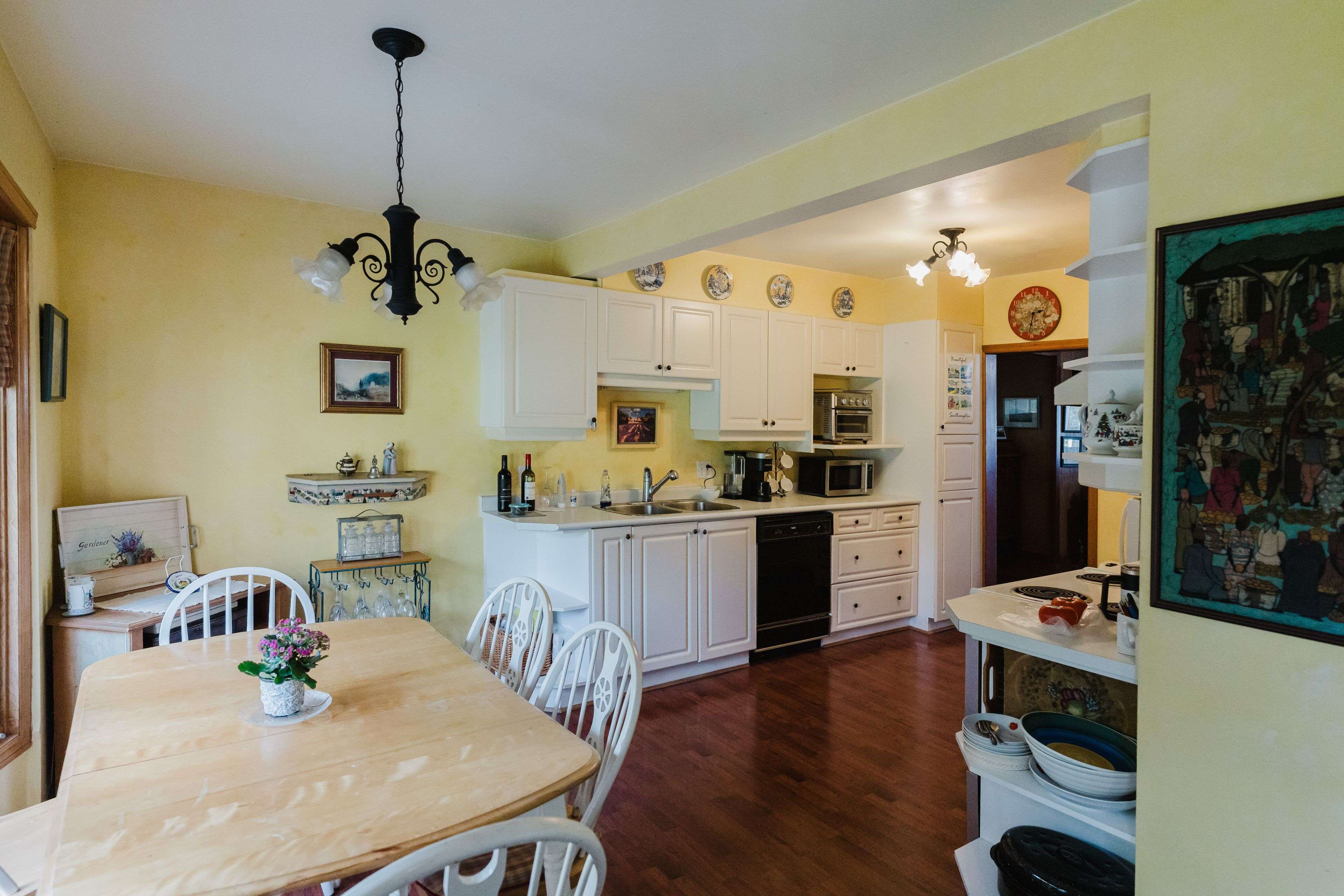 Saugeen Shores, ON N0H 2L0,121 Knowles LN