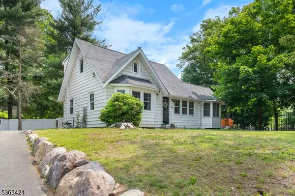 West Milford Twp., NJ 07421,438 Lake Shore Dr