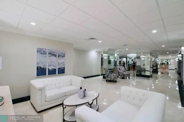 Fort Lauderdale, FL 33308,3900 Galt Ocean Dr #412