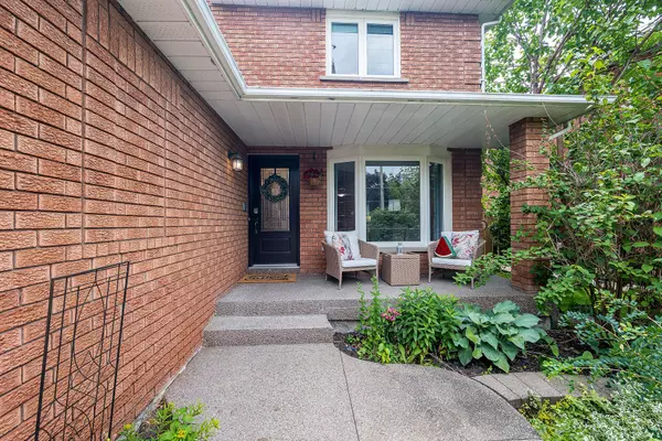 Mississauga, ON L5B 3W2,462 Malaga RD