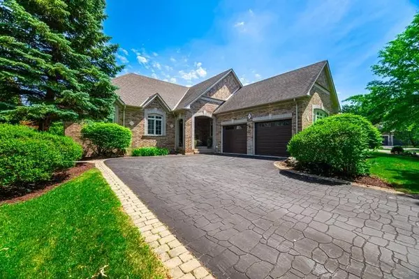 37 Links LN, Brampton, ON L6Y 5H2