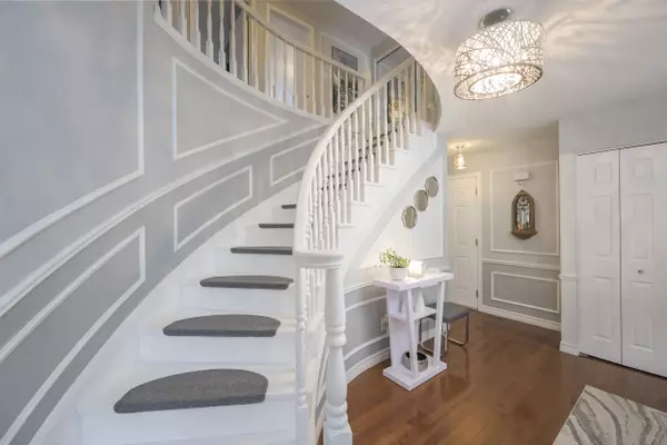 London South, ON N6K 3J9,863 Griffith ST