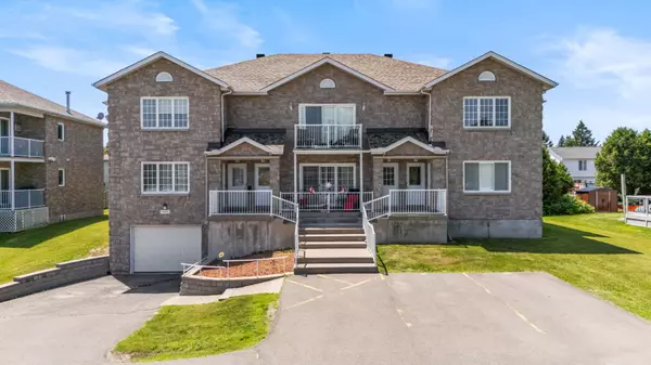 5 Marcel ST #21, Russell, ON K0A 1W0