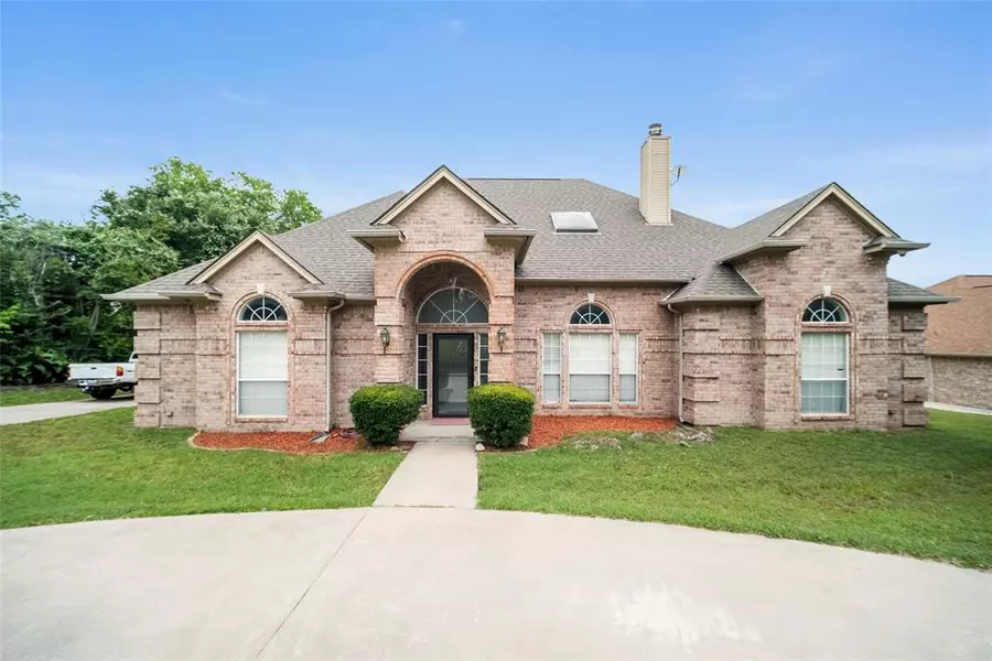 12020 Younger Court, Azle, TX 76020