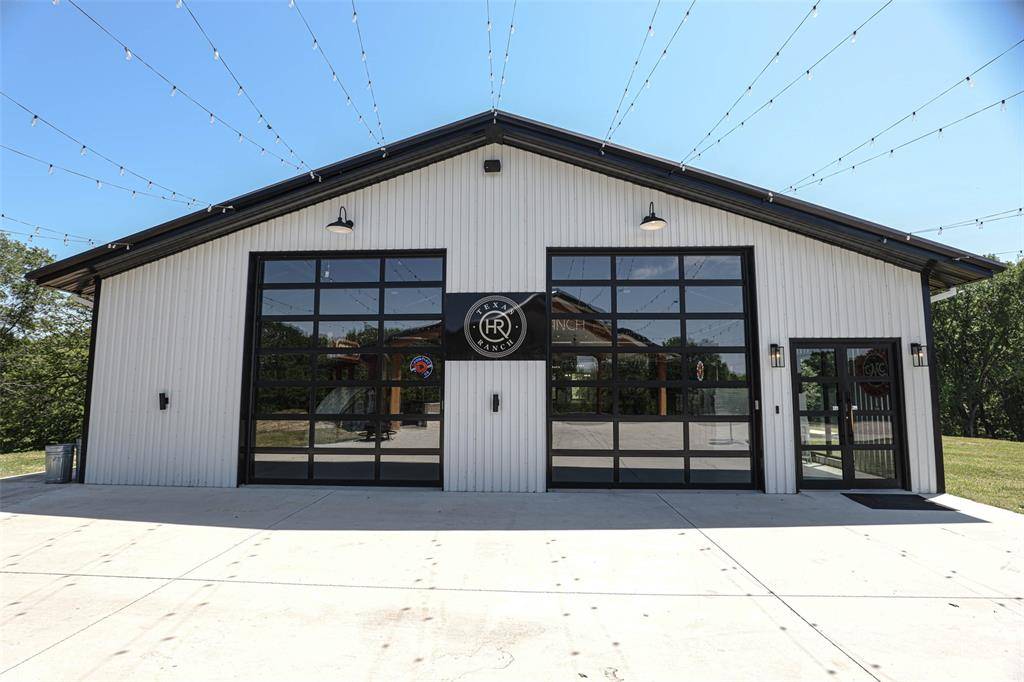 Terrell, TX 75160,9016 County Road 2329