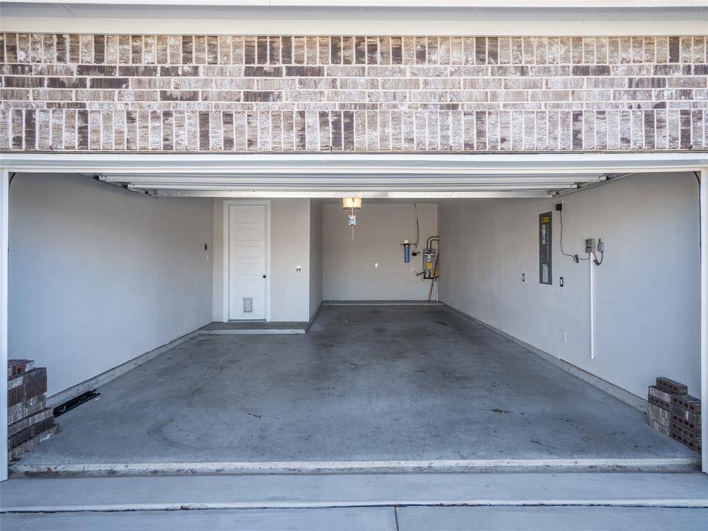 Fort Worth, TX 76008,13733 Green Elm Road