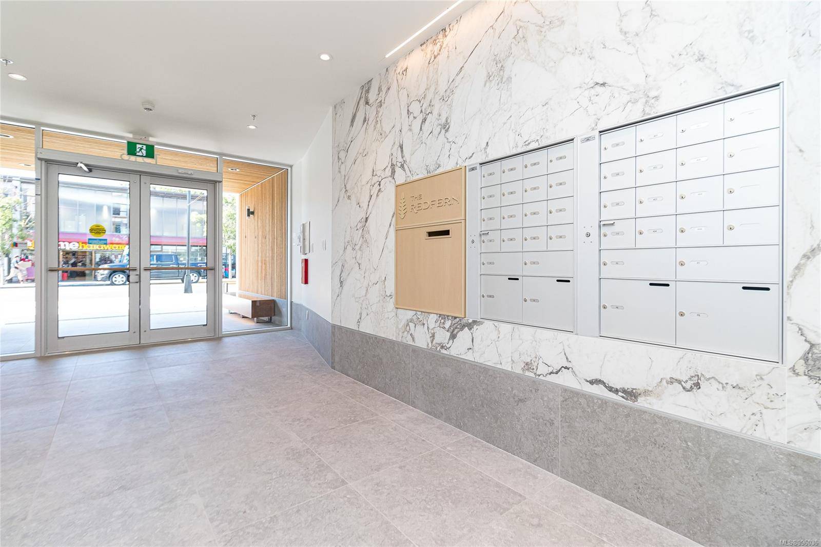 Victoria, BC V8R 1C7,1916 Oak Bay Ave #405