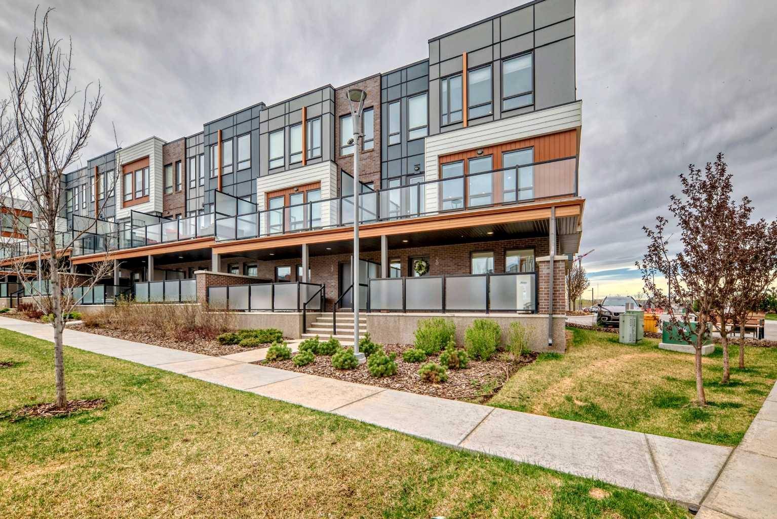 120 Norford Common NW, Calgary, AB T3B 6G6