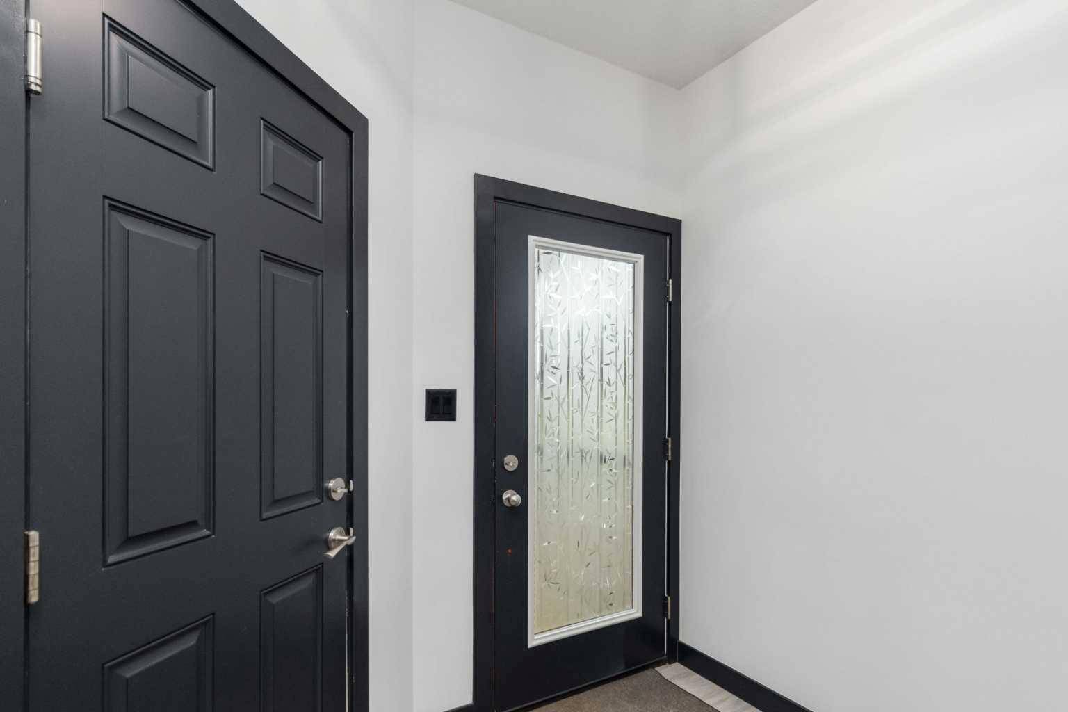 Fort Mcmurray, AB T9J1G4,208 Athabasca AVE