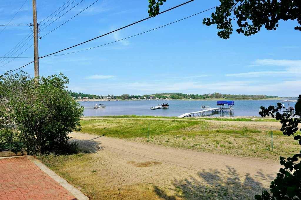 Rochon Sands, AB T0C 3B0,34 Beach ST E