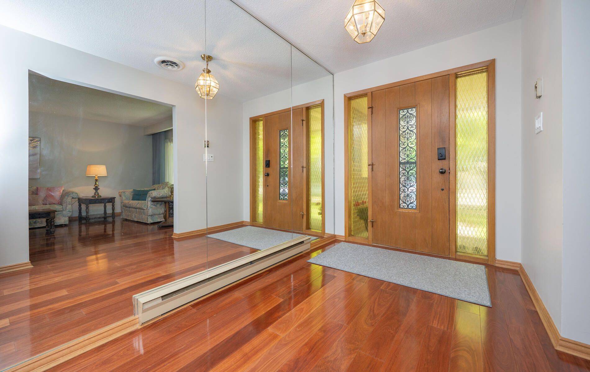 Toronto E05, ON M1W 1S5,28 Allangrove CRES