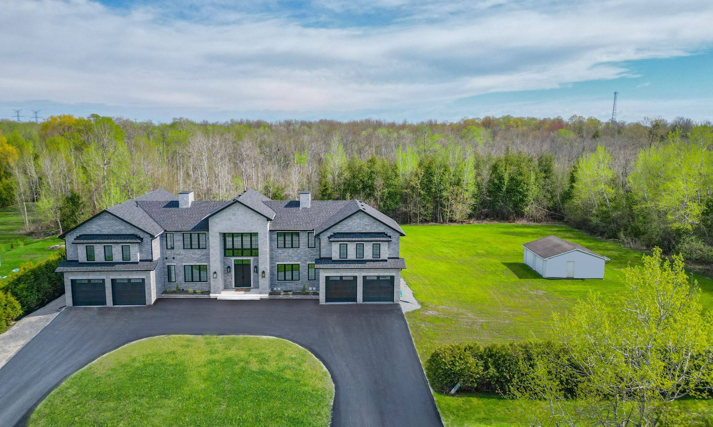 Clarington, ON L1C 3K4,2033 Nash RD