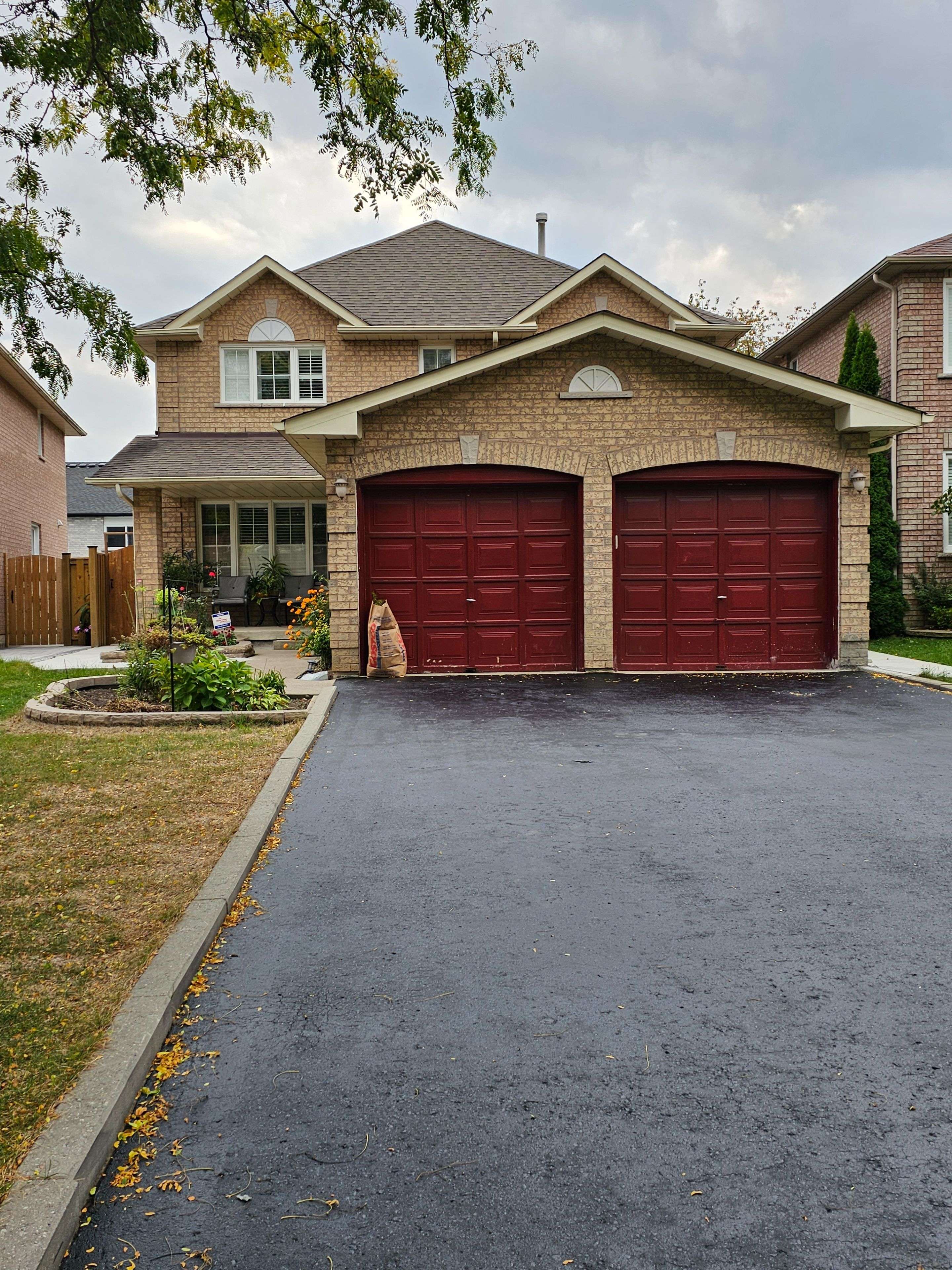 Pickering, ON L1V 6N9,1595 Otonabee DR #Bsmt