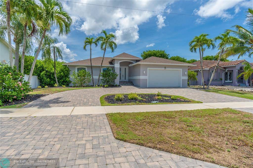201 S Bahama Ave, Marco Island, FL 34145