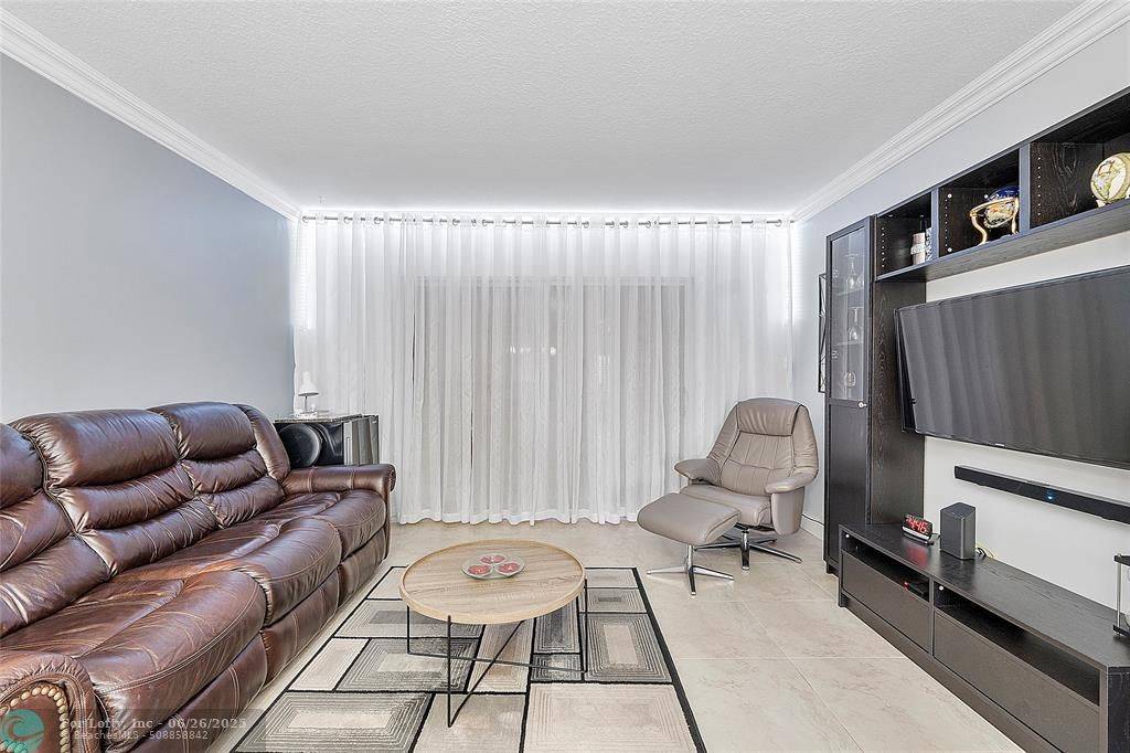 Lauderdale Lakes, FL 33313,5051 W Oakland Park Blvd #301