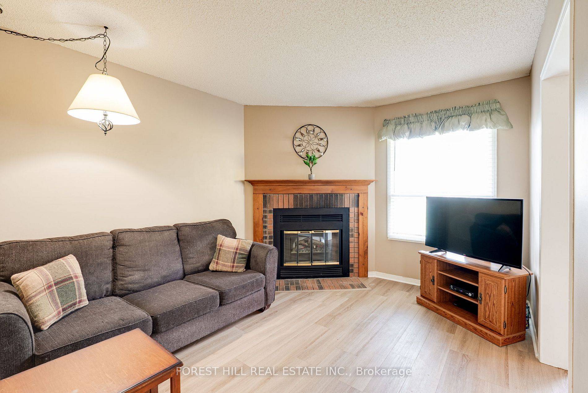 Barrie, ON L4N 7M3,44 Quance ST