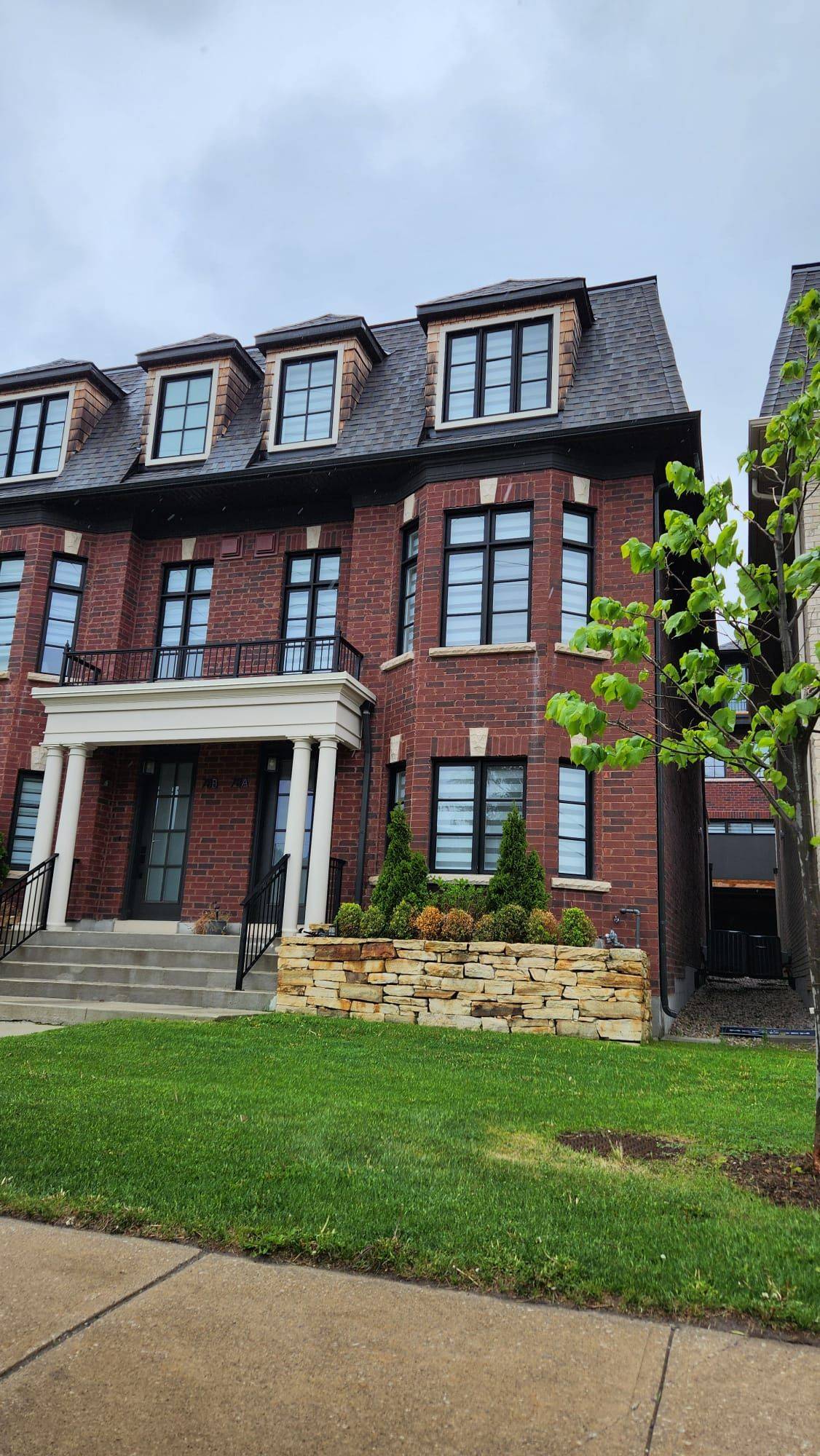 78A Thomas ST, Mississauga, ON L5M 2R6