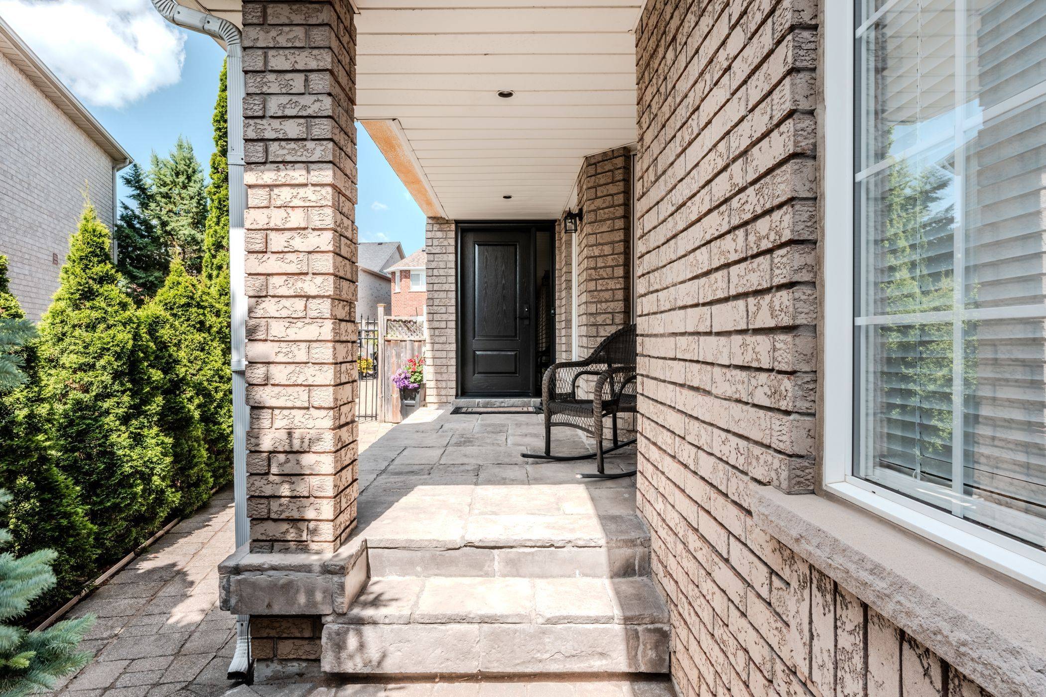Caledon, ON L7E 2X2,9 Humbershed CRES