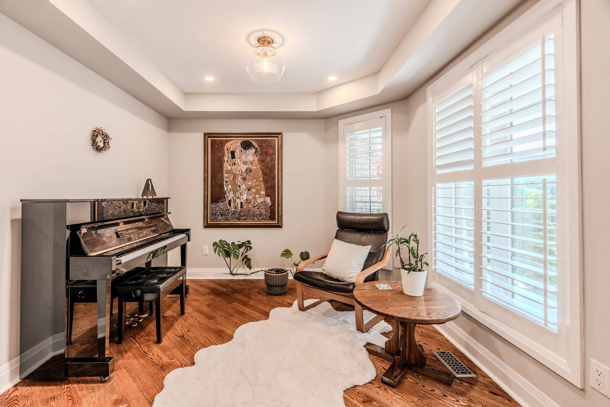 Caledon, ON L7E 2X2,9 Humbershed CRES