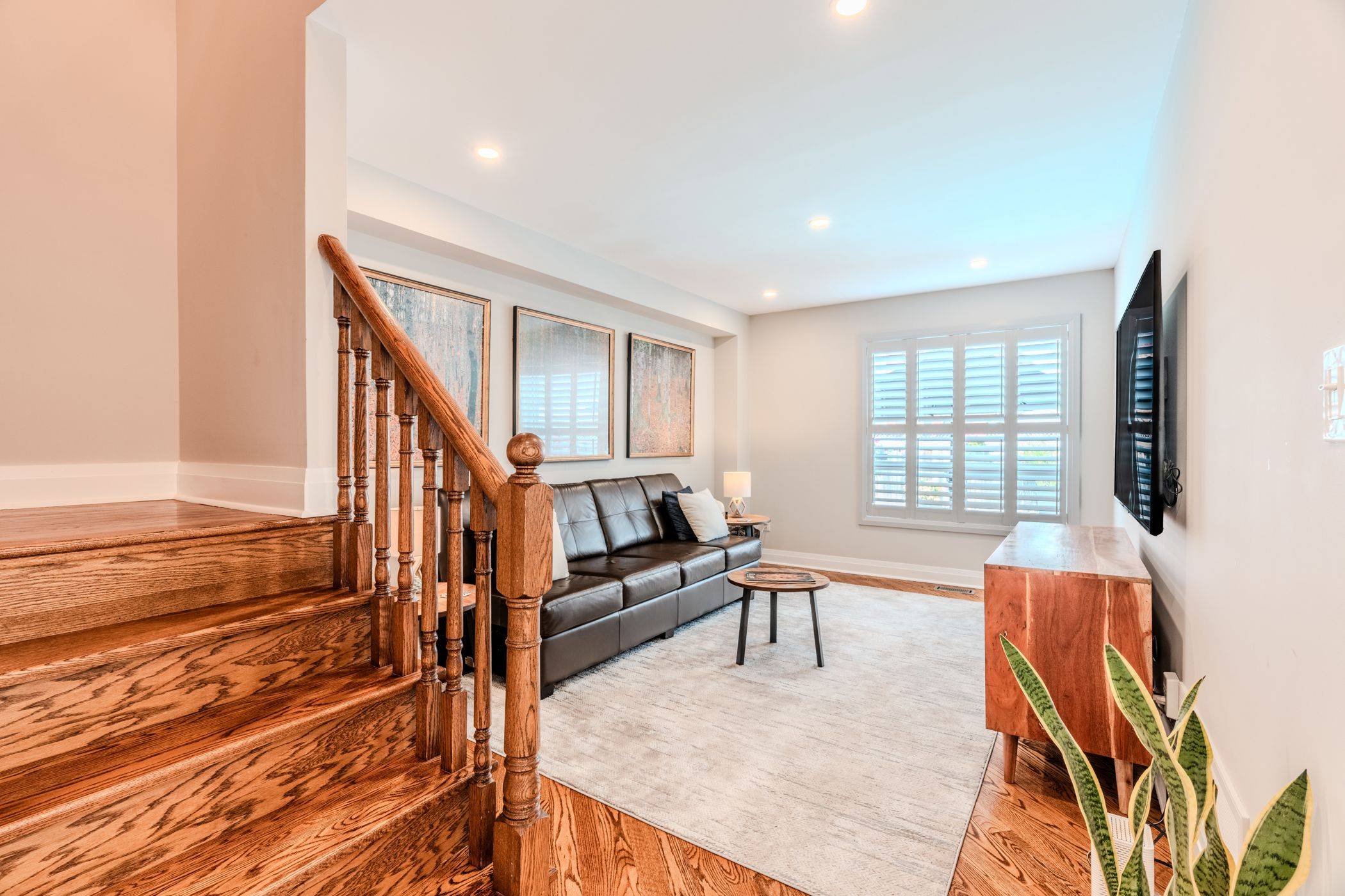 Caledon, ON L7E 2X2,9 Humbershed CRES