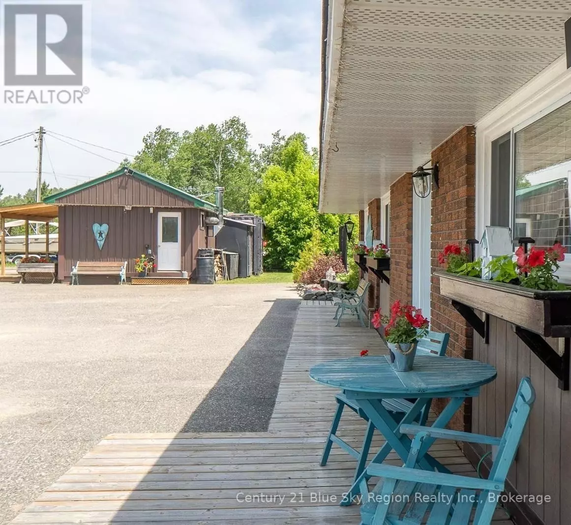 Temagami, ON P0H 2H0,9 Stevens RD