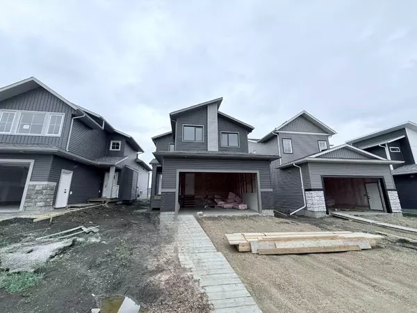 13305 105 ST, Grande Prairie, AB T8X 0W5