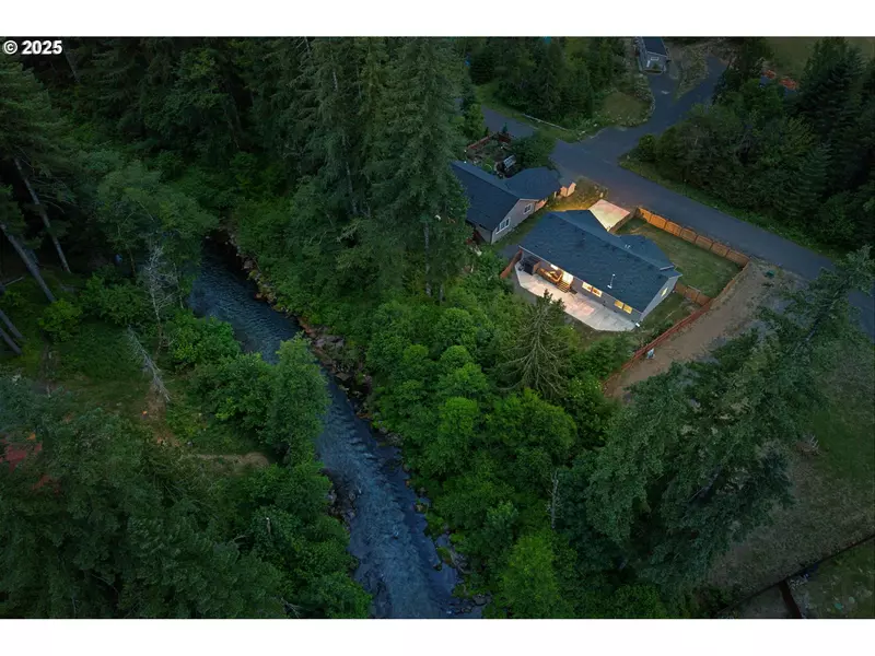 202 EDGEWATER DR, Carson, WA 98610