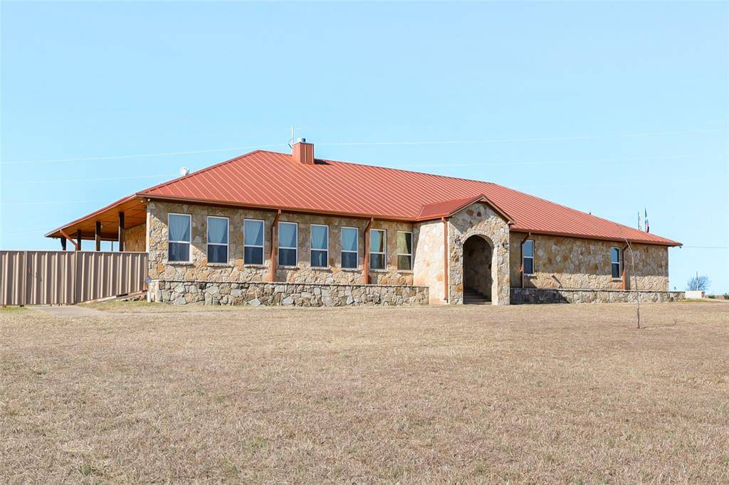 1435 Morrison Drive, Glen Rose, TX 76043