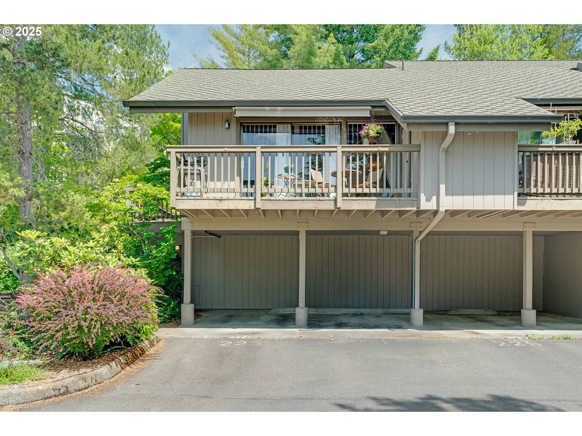 7508 SW BARNES RD #A, Portland, OR 97225