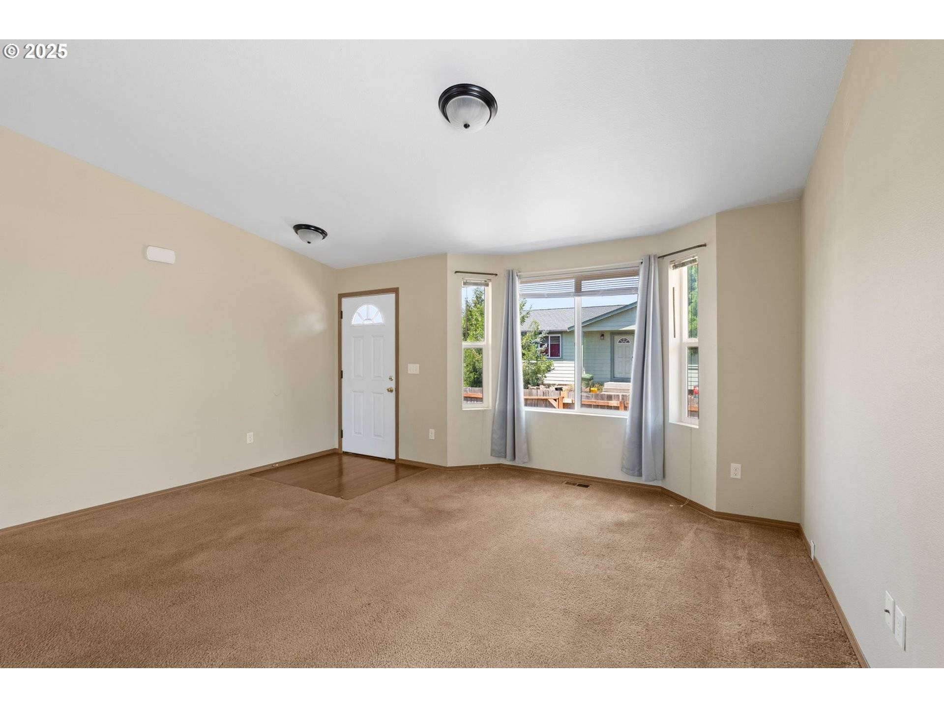 Cottage Grove, OR 97424,1264 OSTRANDER LN