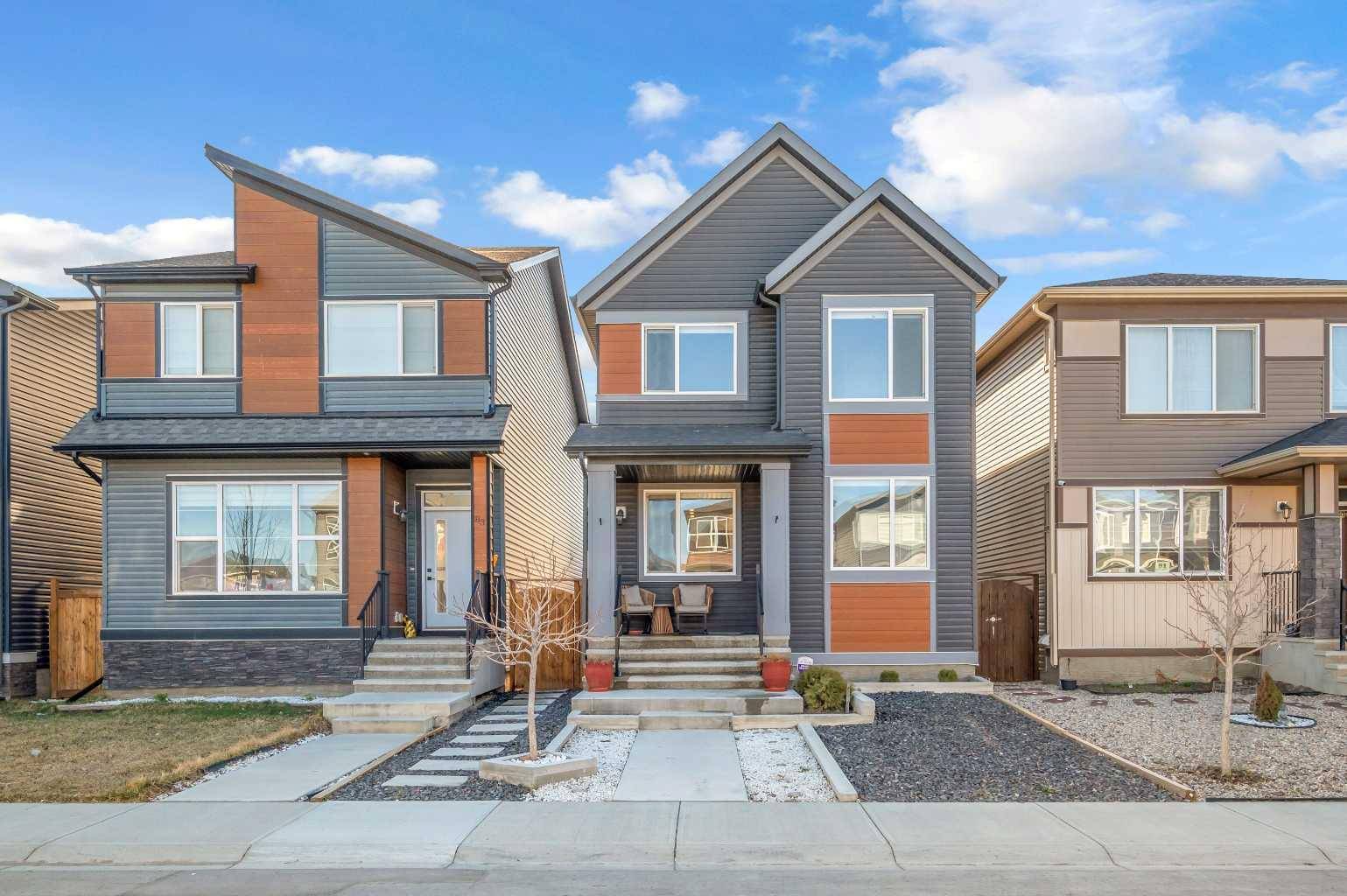 87 Wolf Creek MNR Southeast, Calgary, AB T2X 4A1