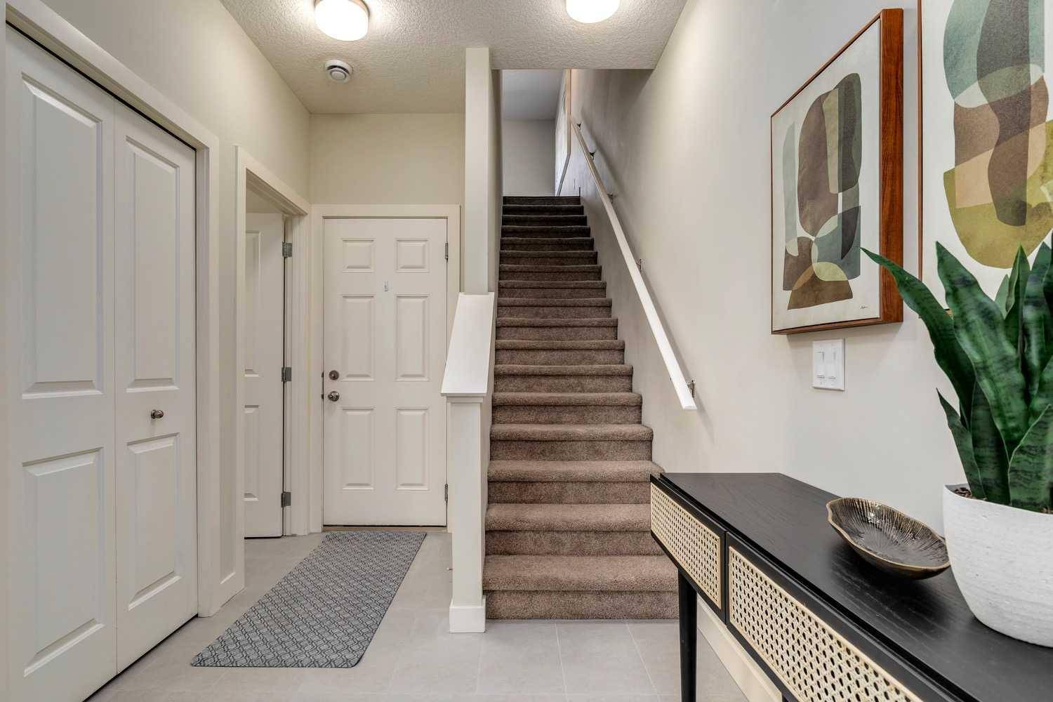 Airdrie, AB T4A0T3,2802 Kings Heights Gate SE #165