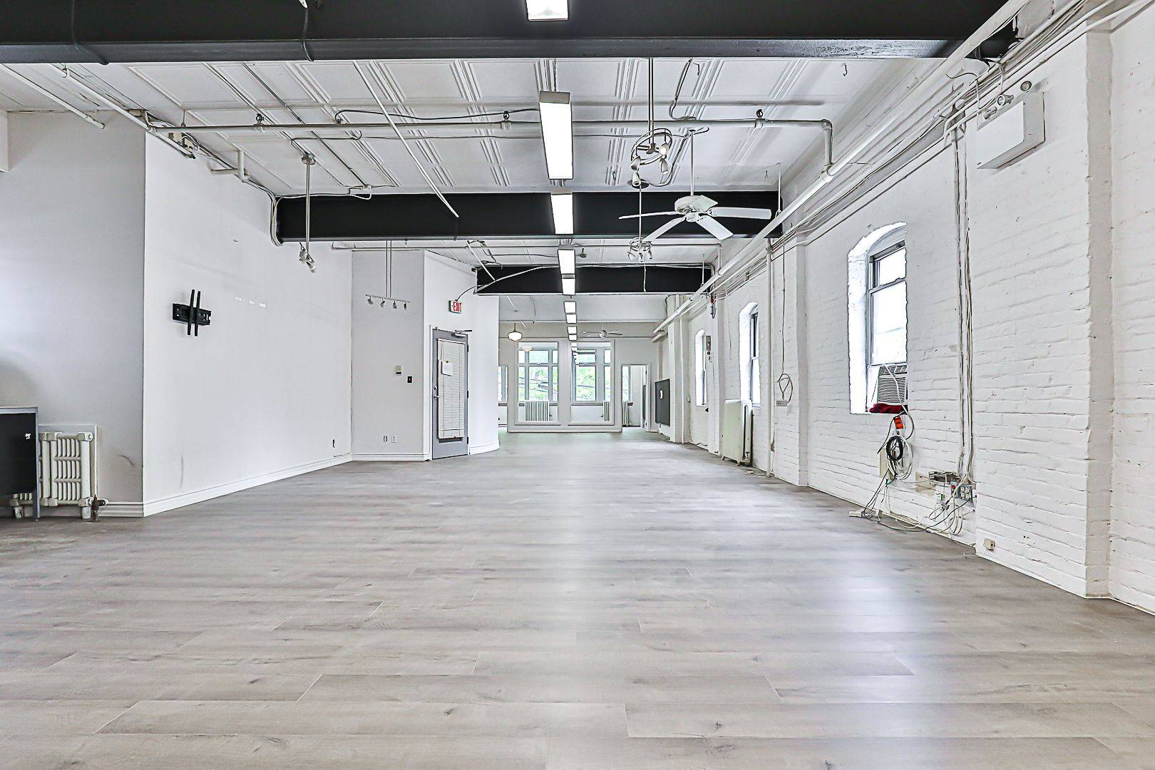Toronto C01, ON M5T 1A1,51 Bulwer ST #2nd Flr