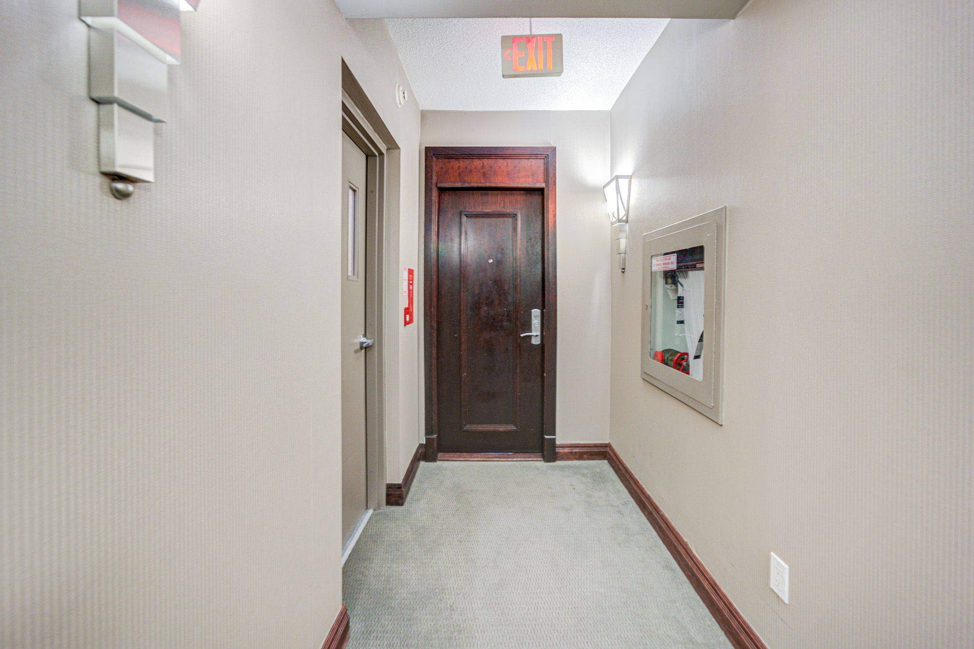 Toronto C01, ON M4Y 0A3,35 Balmuto ST #3201