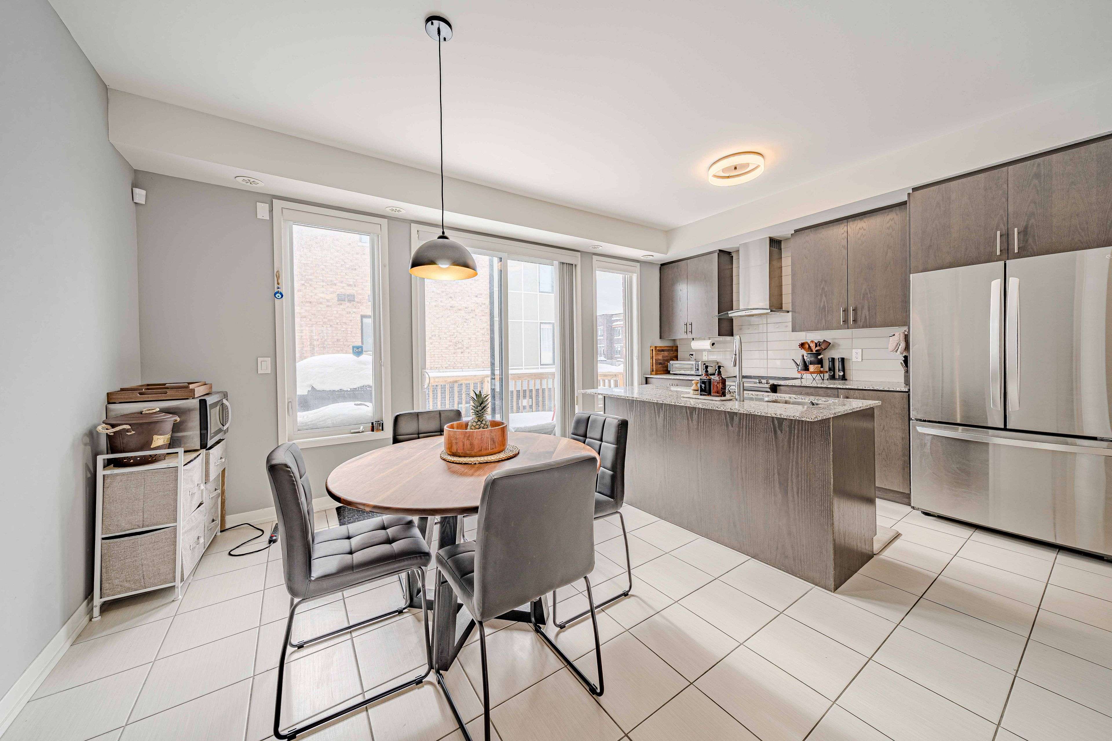 Vaughan, ON L6A 4Z1,144 Salterton CIR