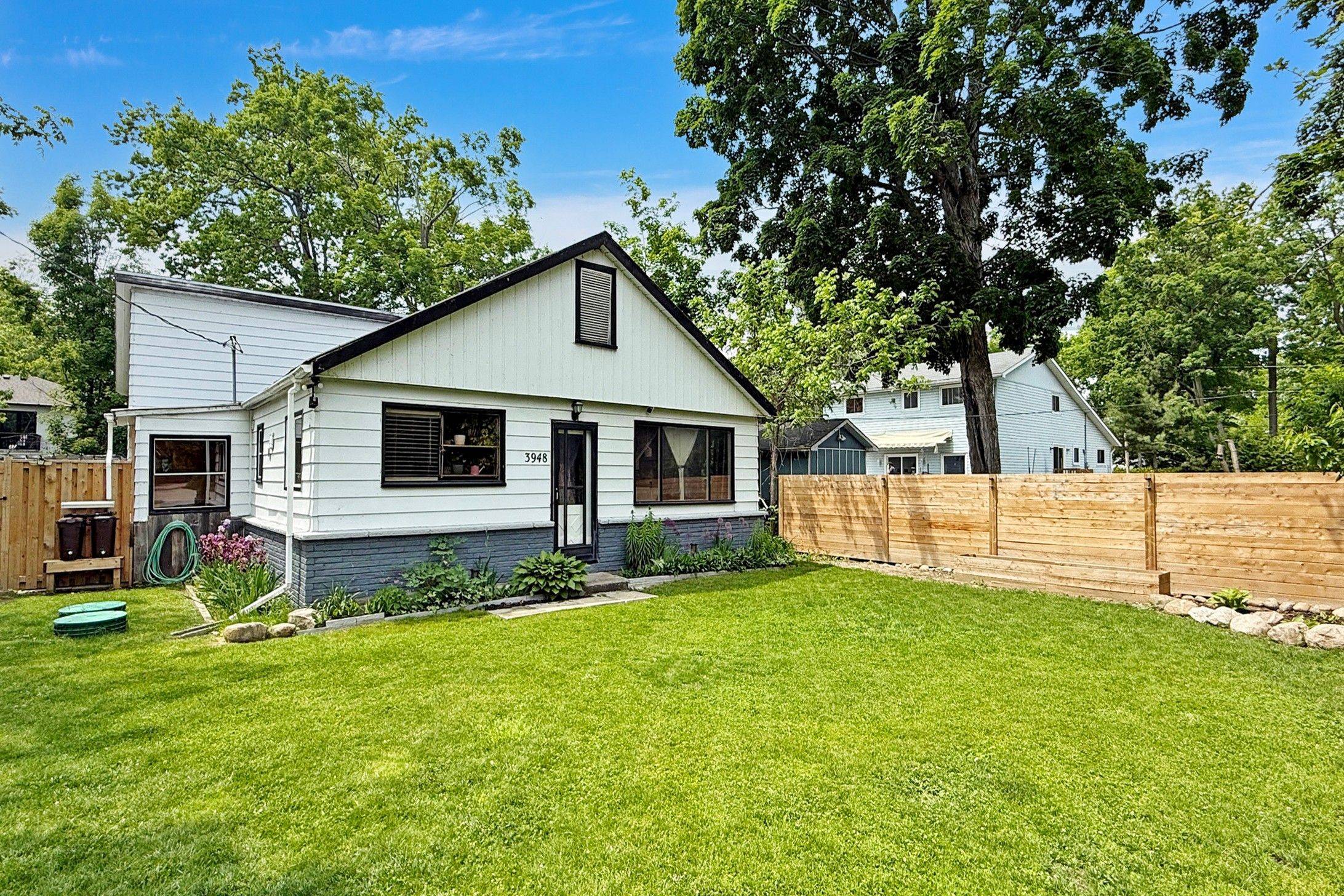 Innisfil, ON L9S 2M2,3948 Alderly AVE