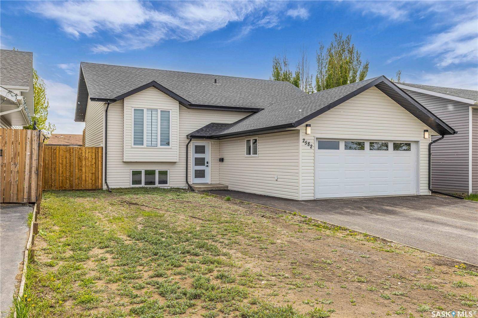 North Battleford, SK S9A 0Y2,2582 100th STREET