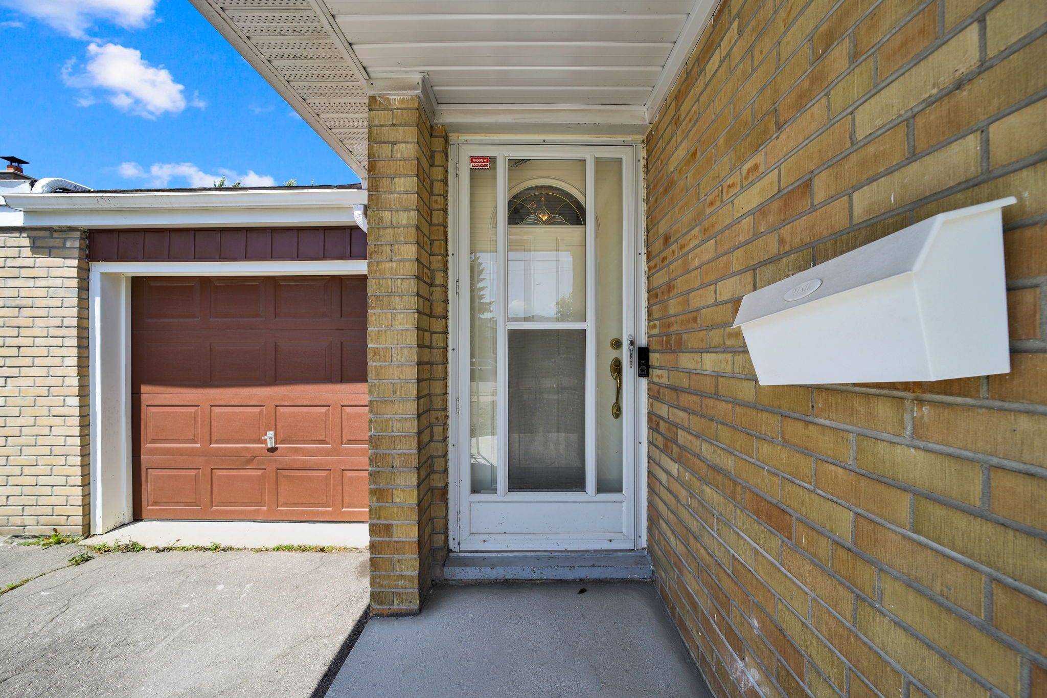 Toronto W05, ON M3J 1C1,38 Frankton CRES