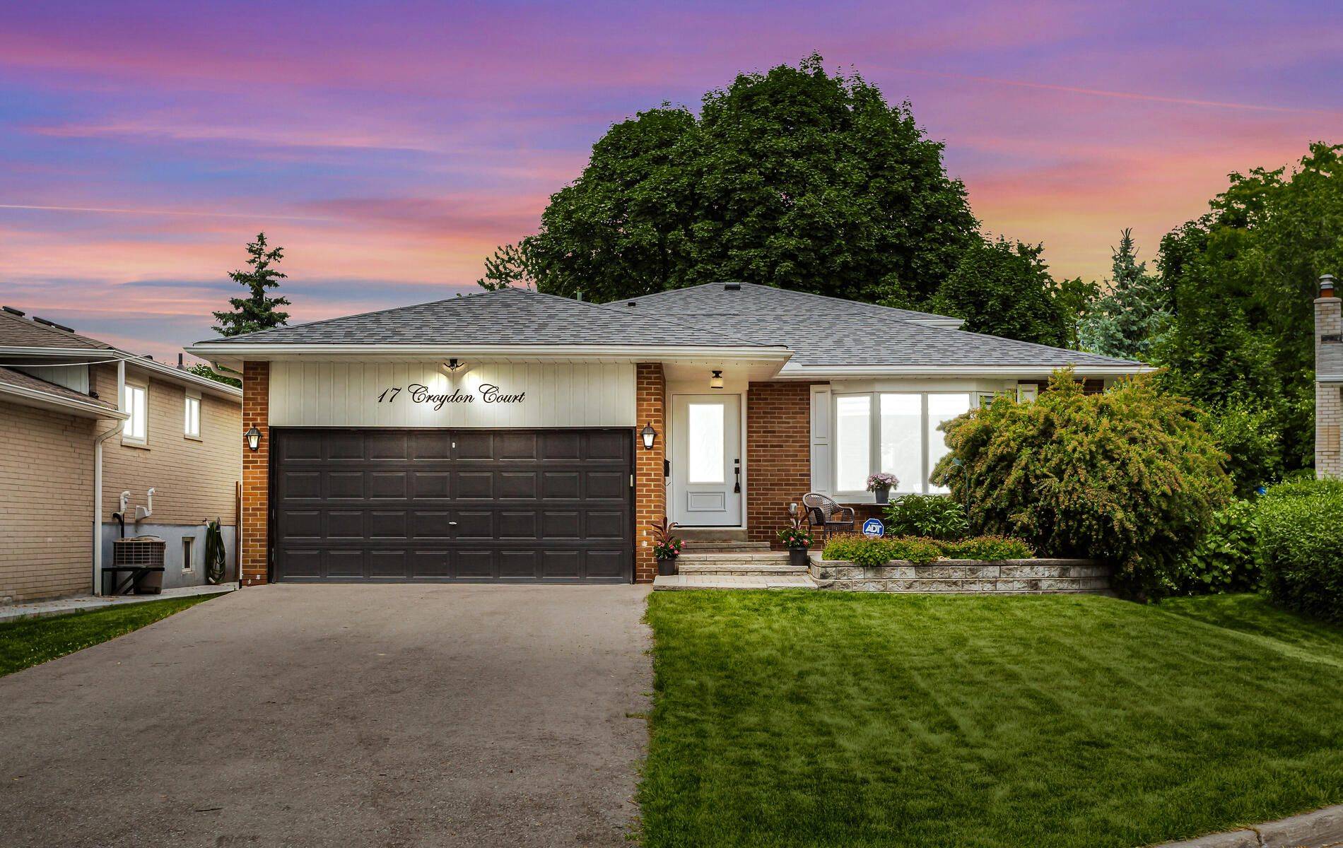 Brampton, ON L6T 1Y3,17 Croydon CT