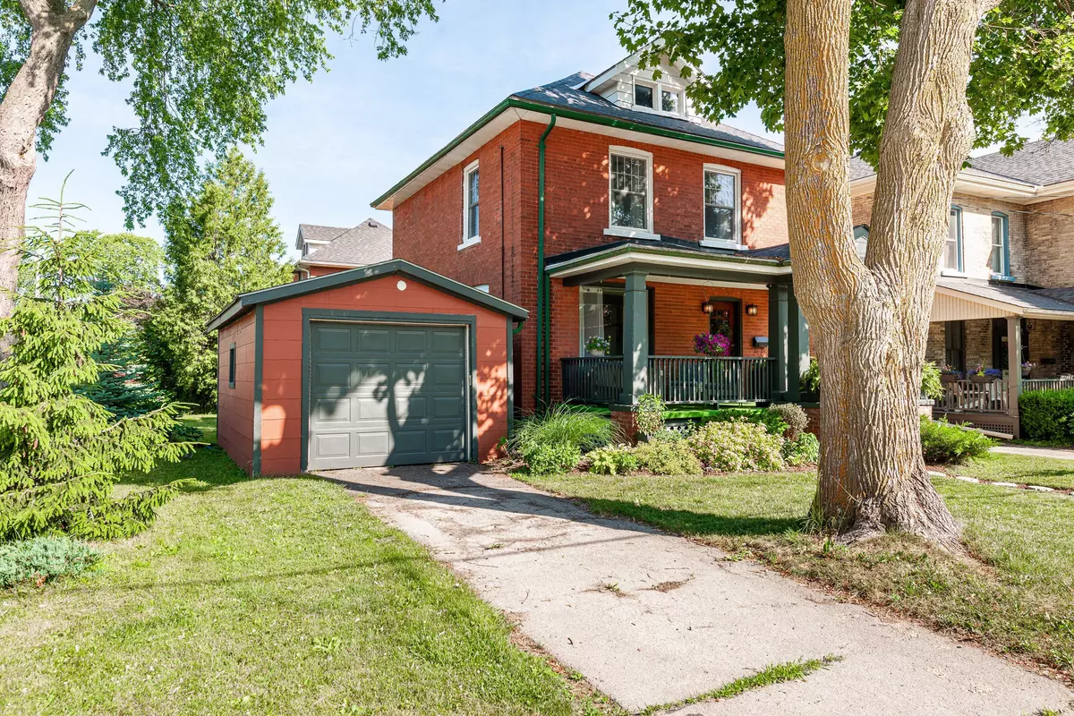 Stratford, ON N5A 2T4,208 Birmingham ST
