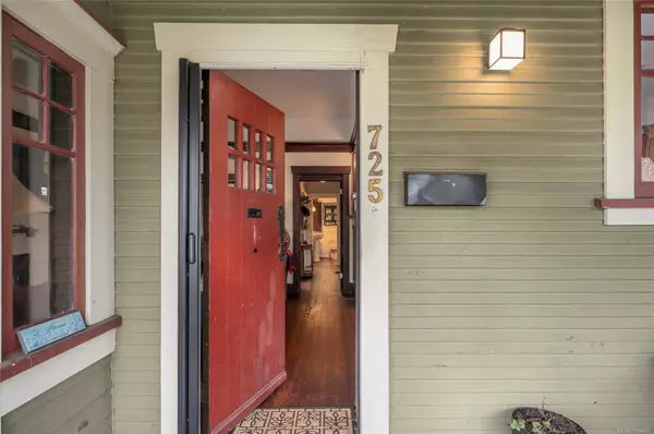 Nanaimo, BC V9R 3J5,725 Comox Rd