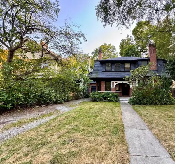 Toronto C02, ON M4V 1H7,149 Farnham AVE