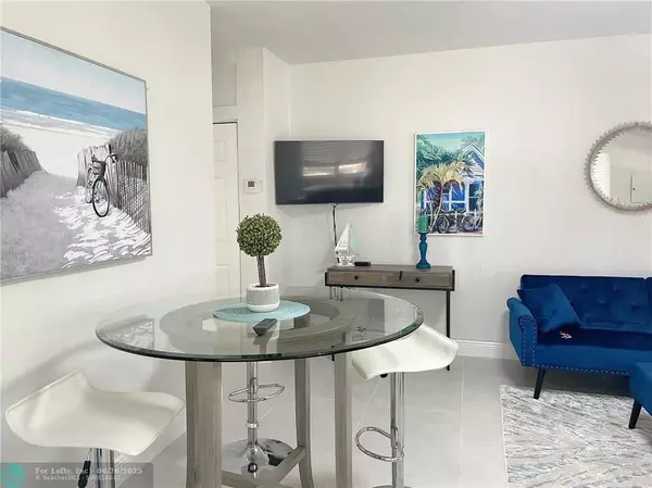 Fort Lauderdale, FL 33301,17 NE 9th Ave #2